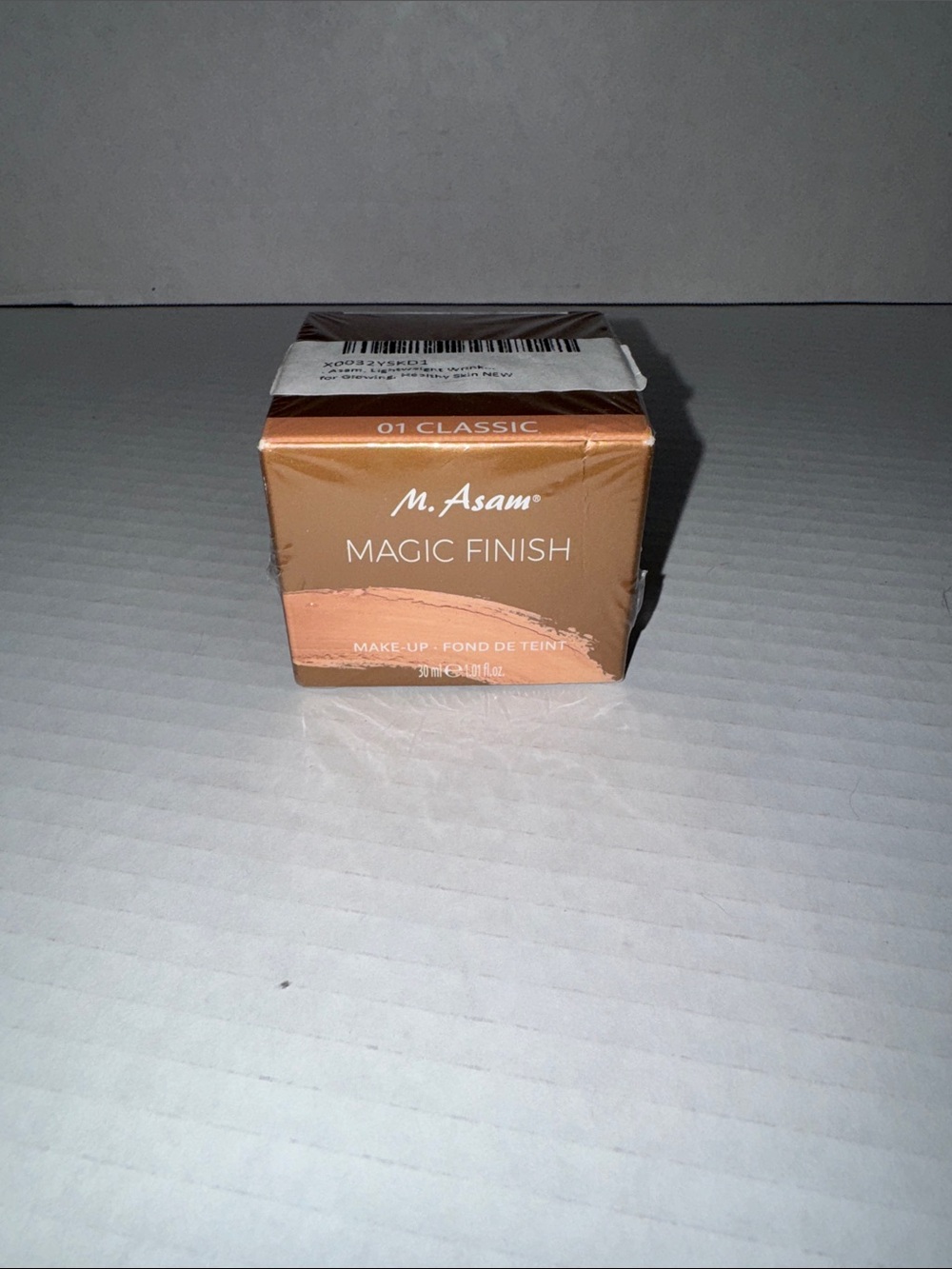 Magic Finish Foundation - 01 Classic (Peachy Tan)